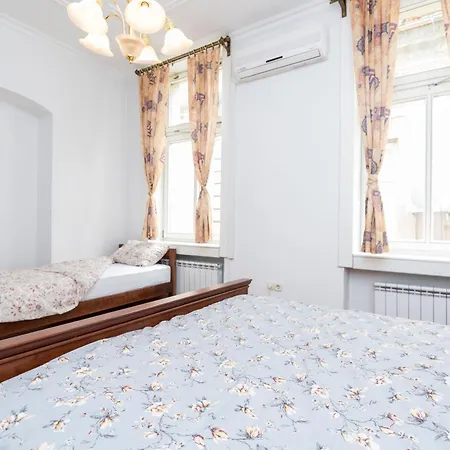 Daire Royal Meeting Point - Heart Of With A View Saraybosna