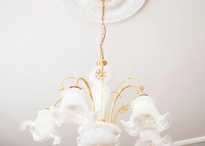 Royal Meeting Point - Heart Of With A View 아파트 *