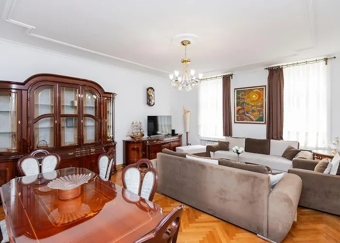 아파트 Royal Meeting Point - Heart Of With A View 사라예보